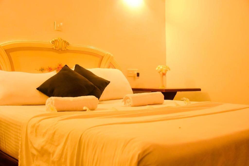Turtles View Resort Tangalle Extérieur photo
