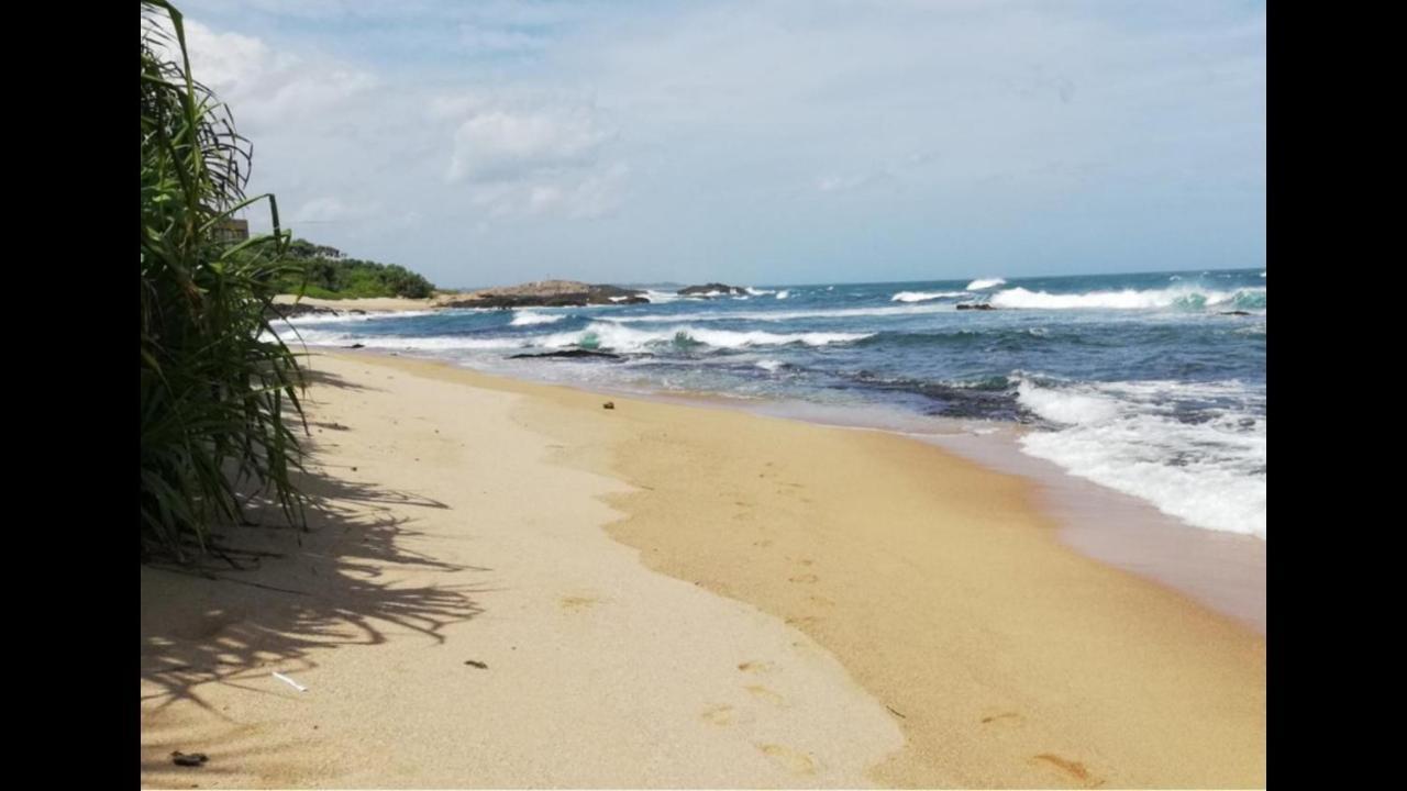 Turtles View Resort Tangalle Extérieur photo